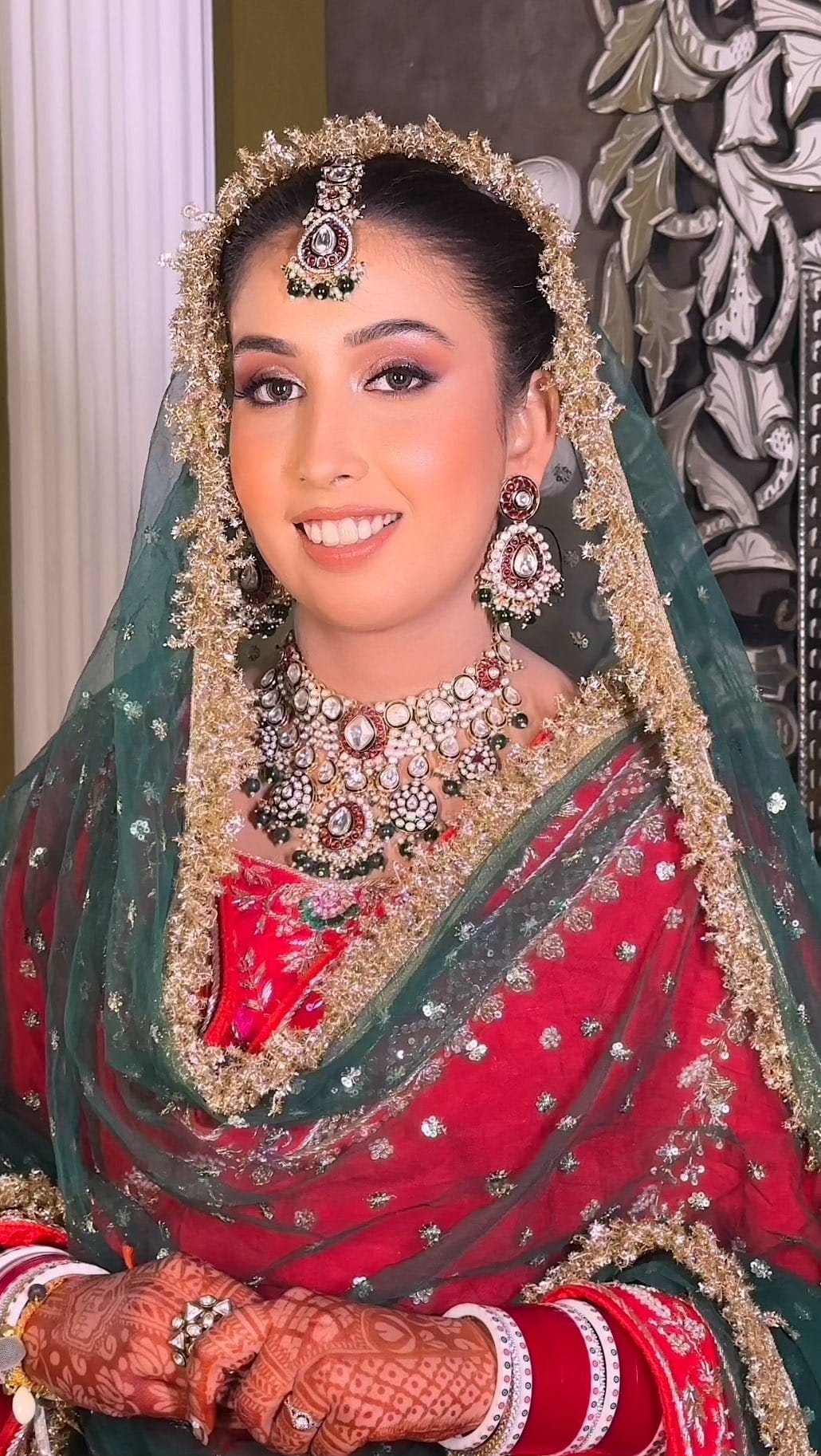 Post 1 by Parry Vig Makeup Artist in Punjab & Brampton on Instagram (video)
