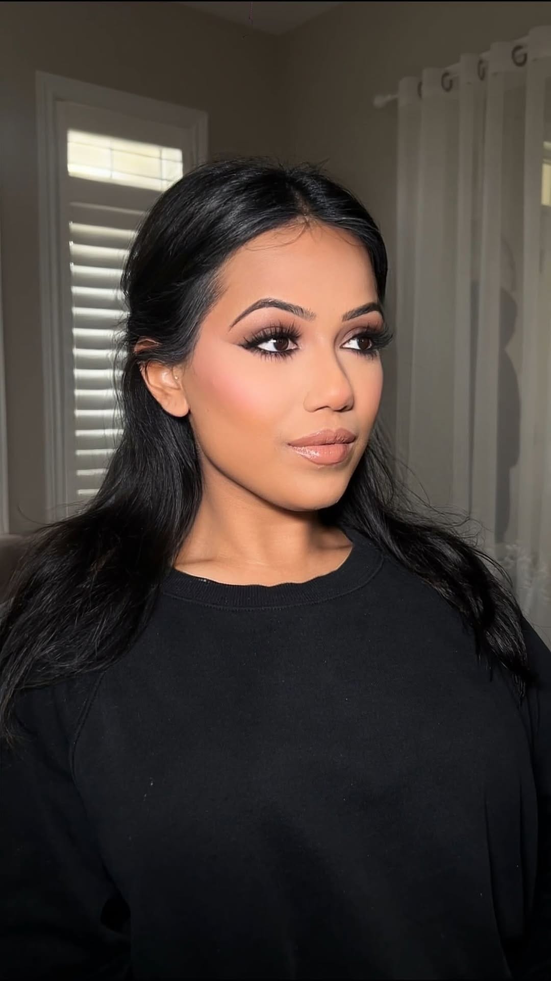 Post 6 by TORONTO-GTA  MAKEUP & HAIRSTYLIST on Instagram (video)