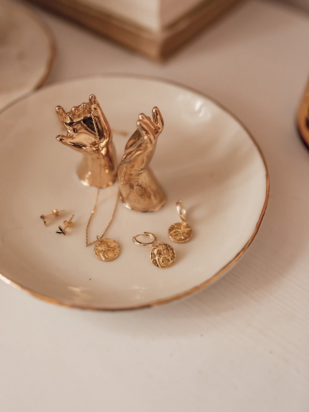 Post 4 by Nadya & Dima | SIND STUDIO modern ceramics on Instagram (carousel)