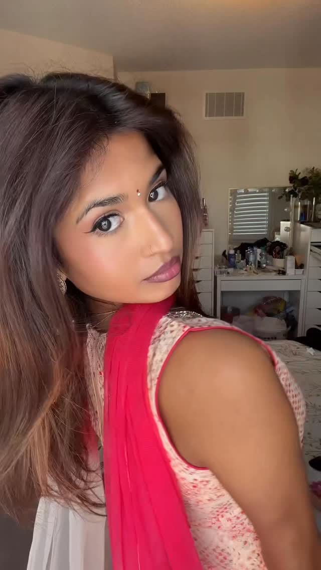 Post 8 by Tharshika on Instagram (video)