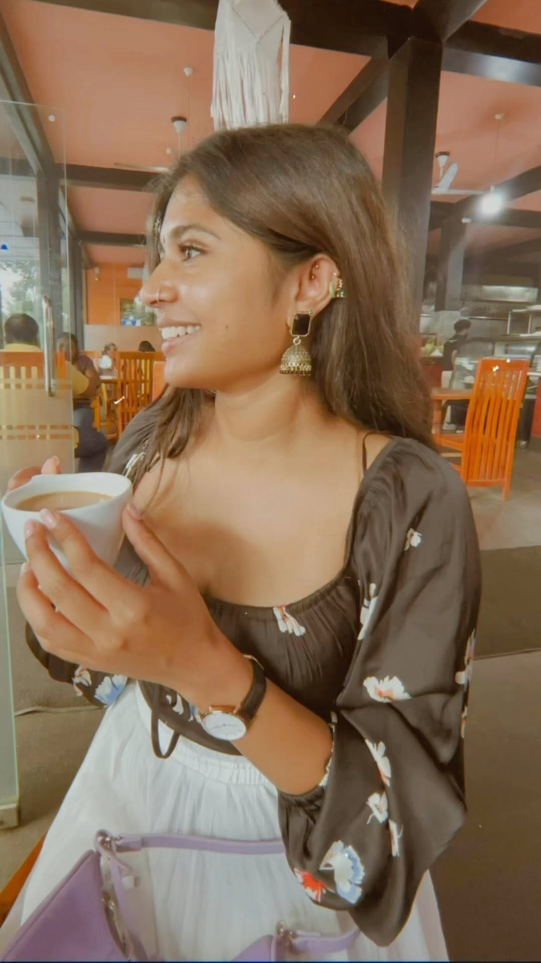 Post 10 by Tharshika on Instagram (video)