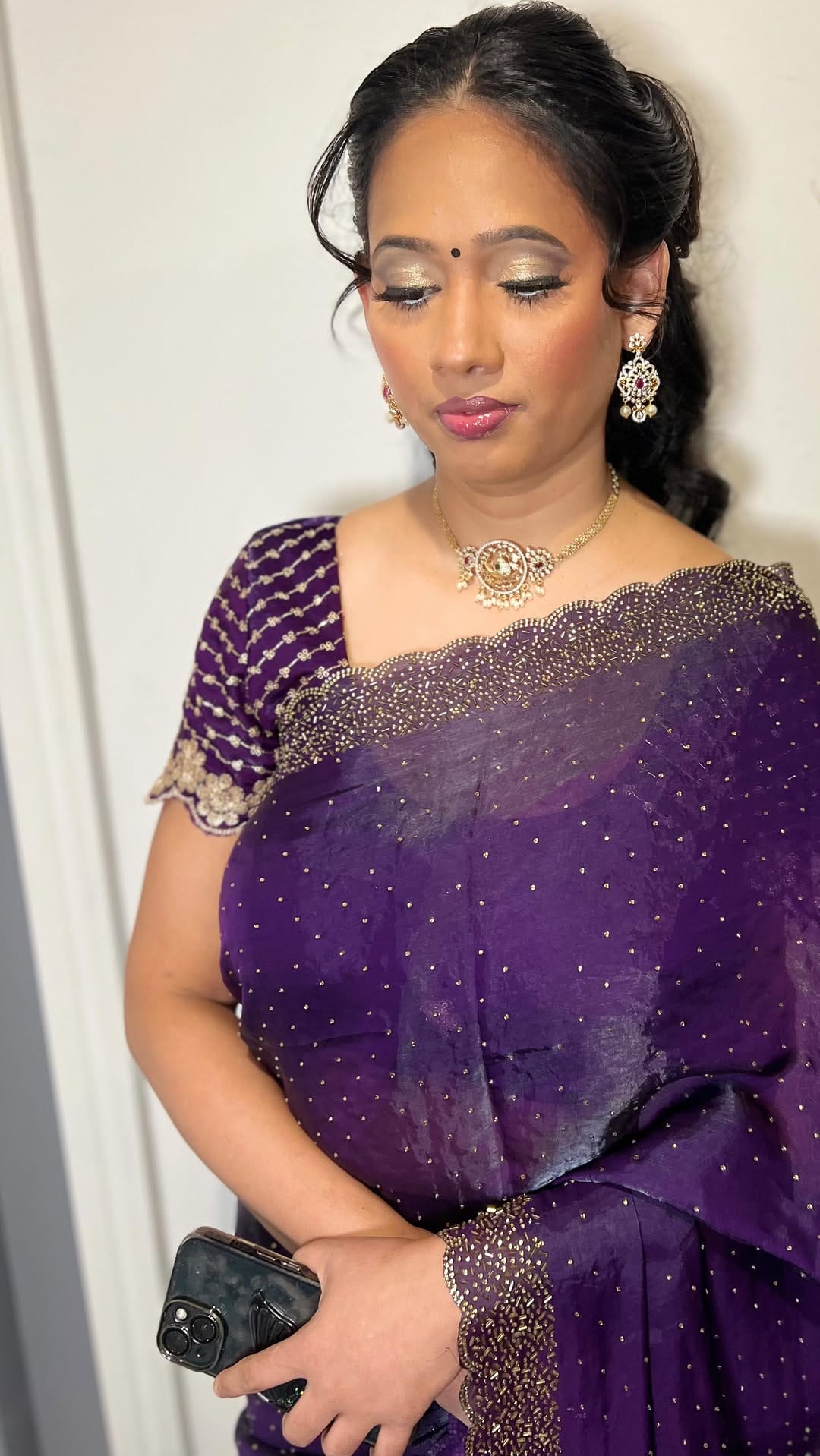 Post 9 by Tharsana Krishnamoorthy on Instagram (video)