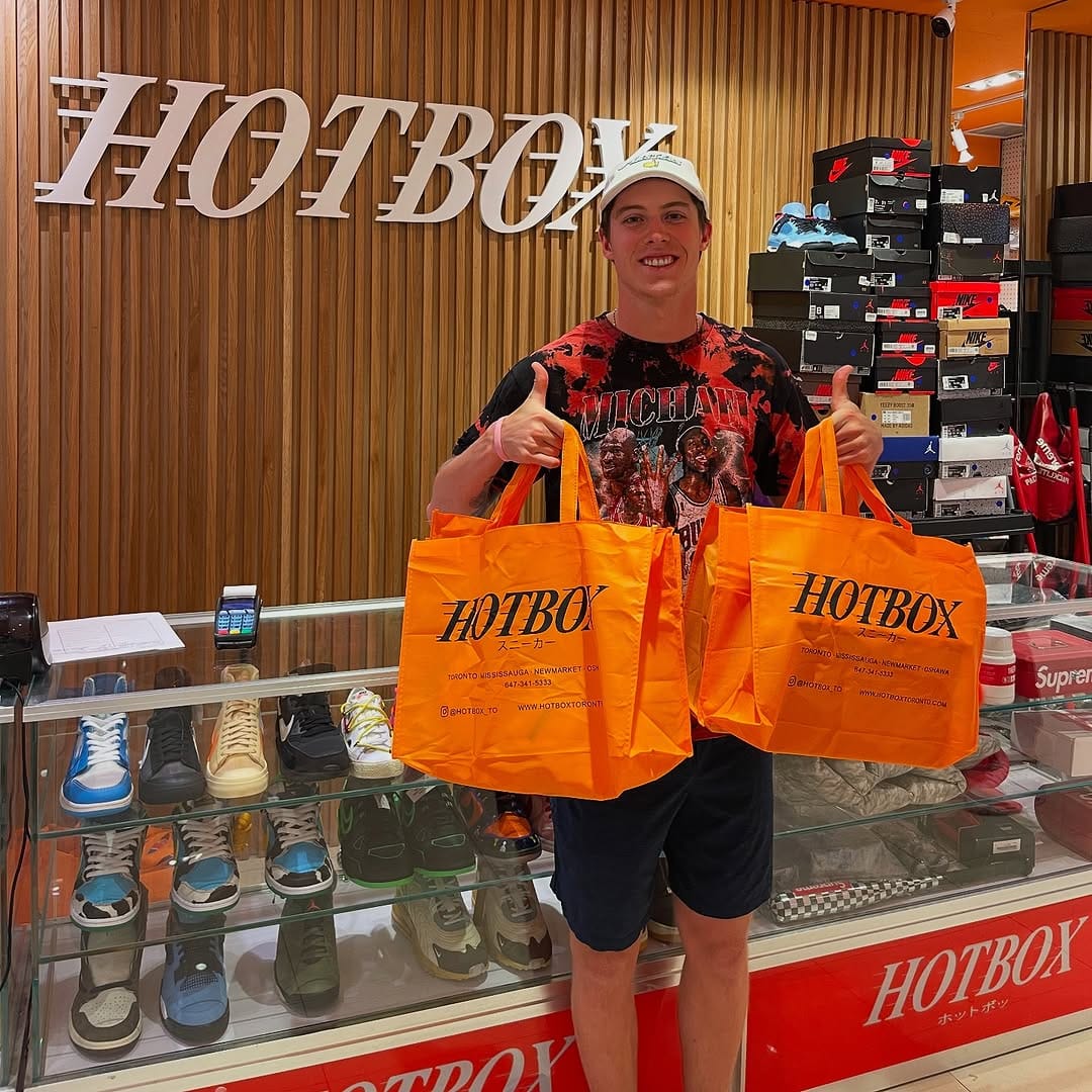 Post 8 by Hotbox - Fair Prices🏷 on Instagram (carousel)