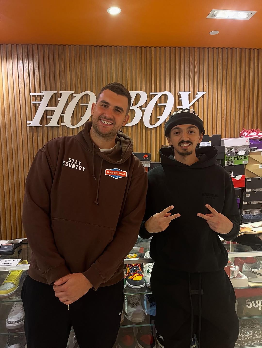 Post 4 by Hotbox - Fair Prices🏷 on Instagram (image)