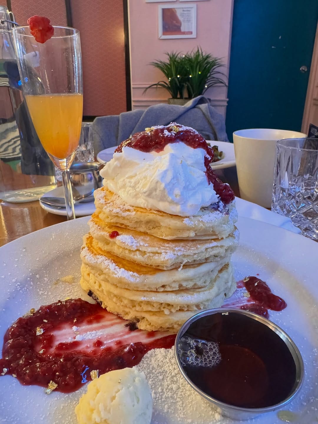 Post 10 by Magda / Taste of Canada on Instagram (carousel)