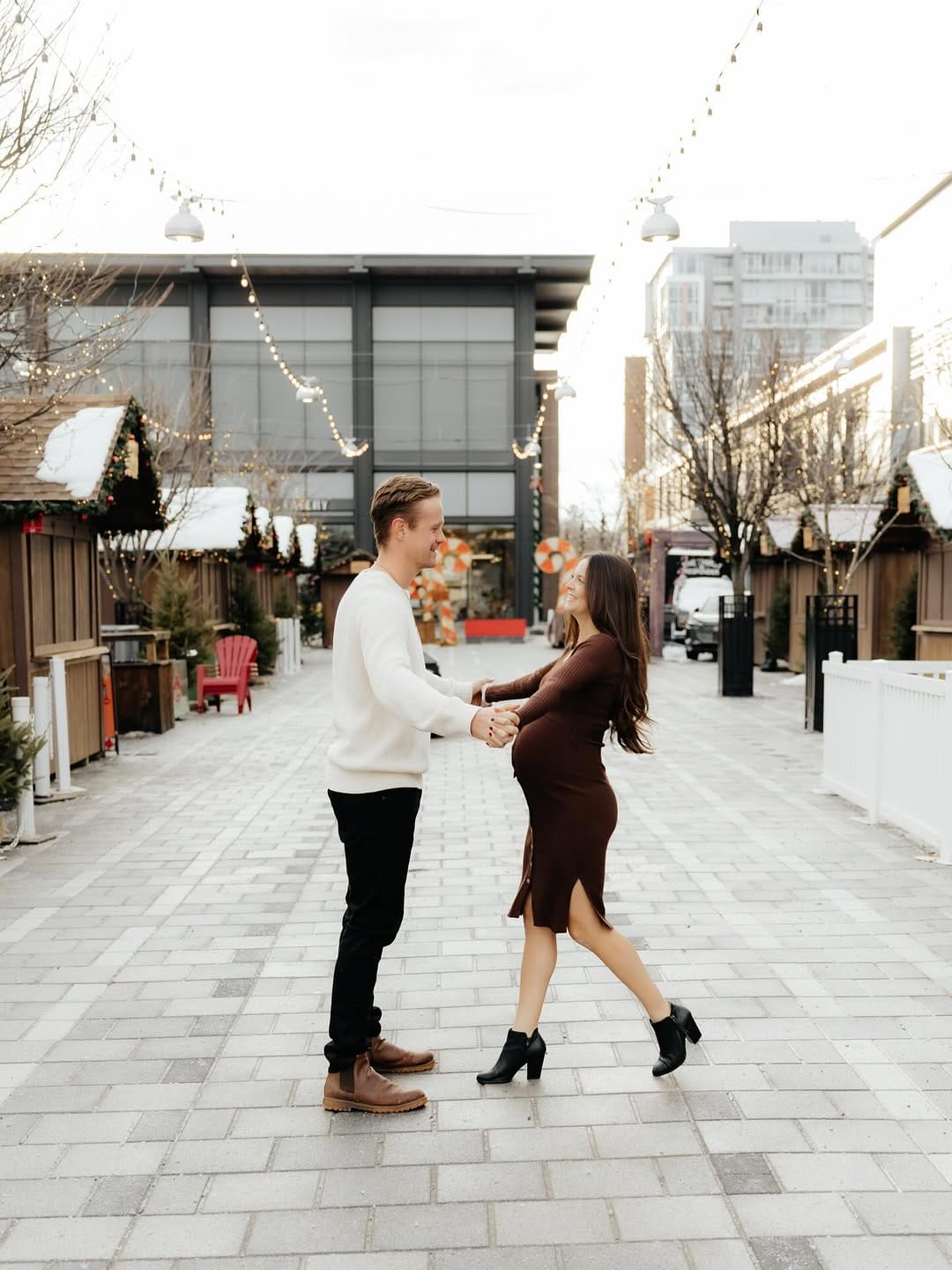 Post 4 by Ashley Coates | Ottawa Lifestyle + Wedding Photographer on Instagram (carousel)