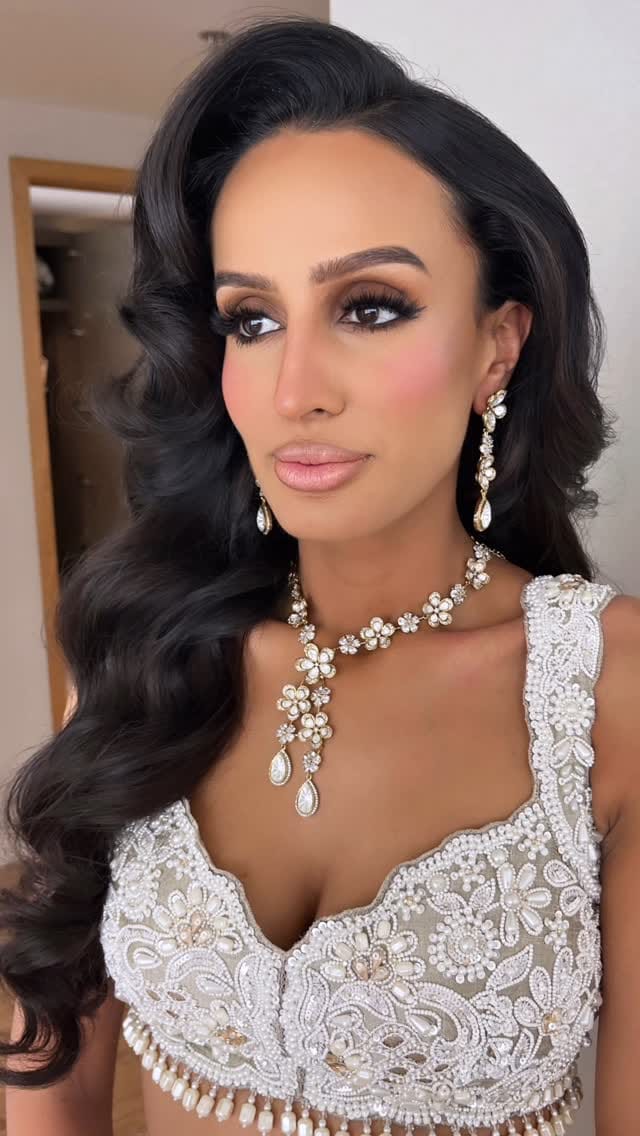Post 8 by JAYNA MARIE | MAKEUP ARTIST on Instagram (video)