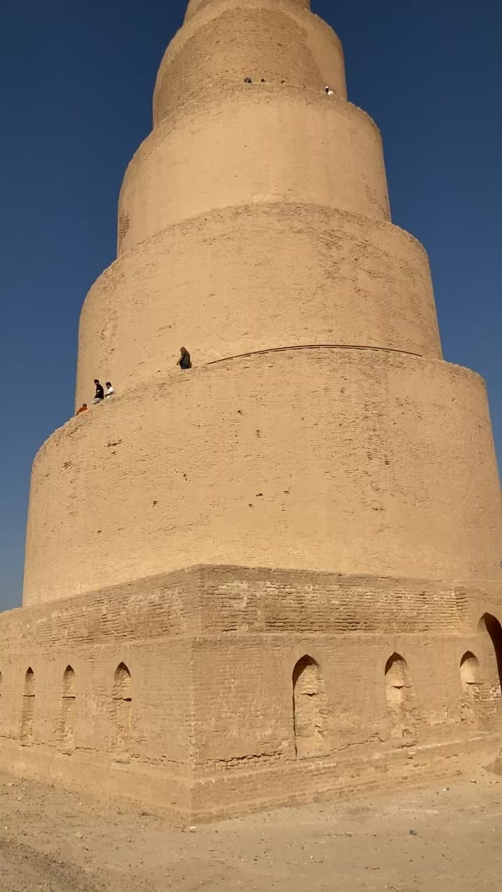 Post 6 by Imane Al on Instagram (video)
