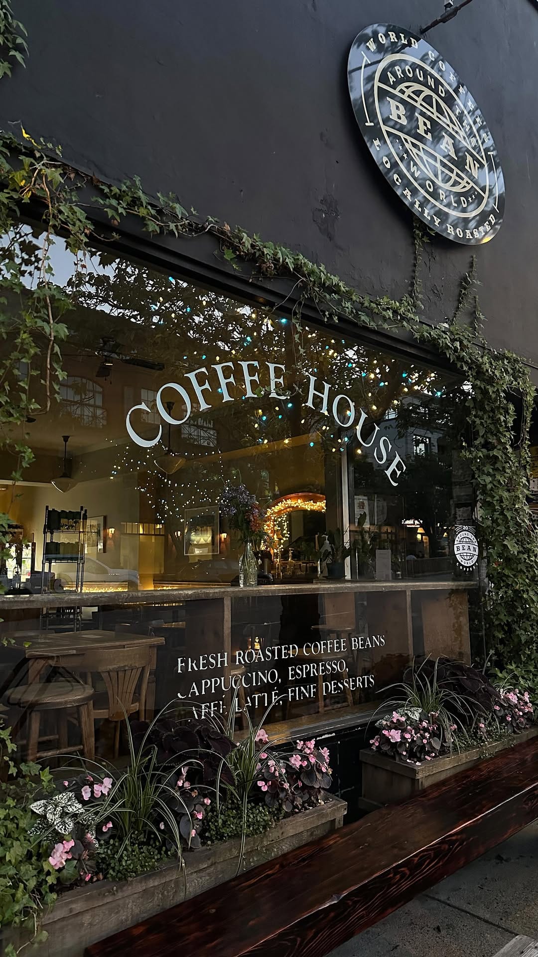Post 4 by Bean Around The World Coffees on Instagram (video)