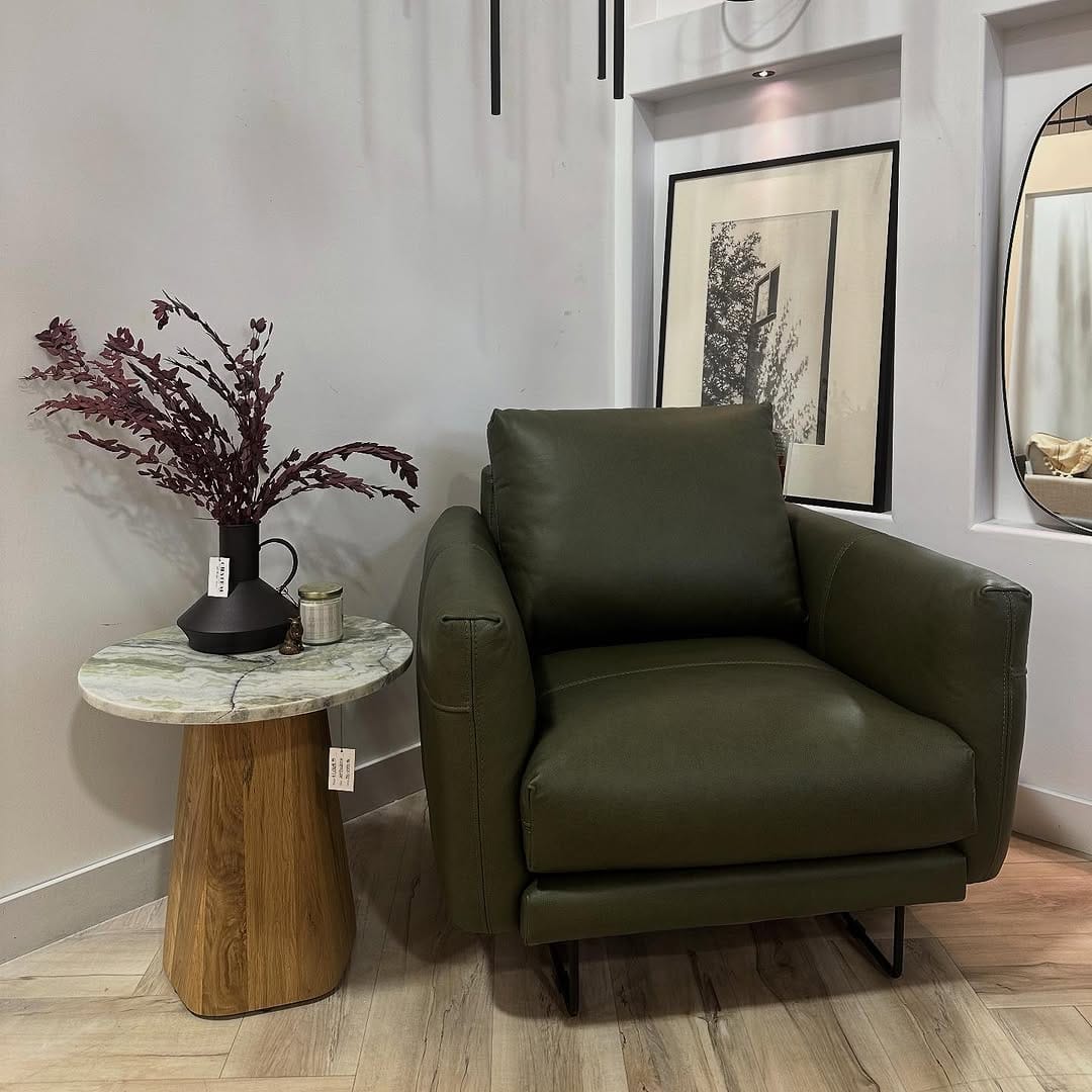 Post 6 by Chateau Lighting on Instagram (image)