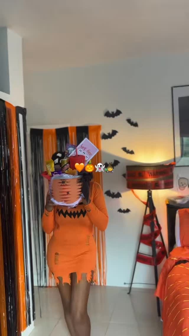 Post 6 by ANNESHA ADAMS on Instagram (video)