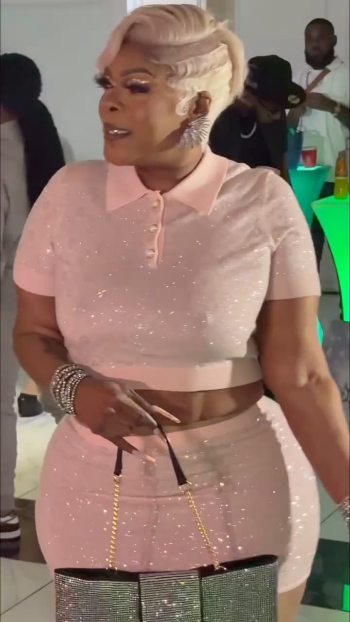 Post 7 by Amina J Artistry on Instagram (video)
