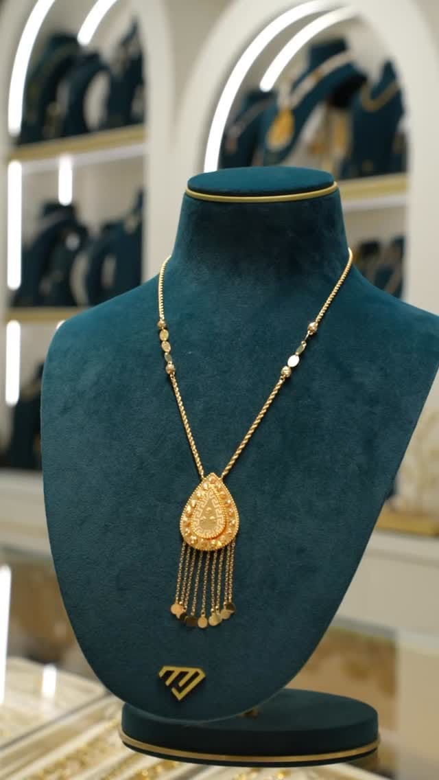 Post 1 by Makkah Jewellers Ltd. on Instagram (video)