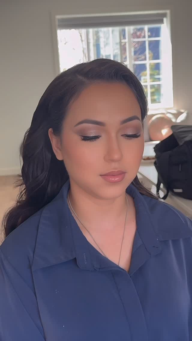 Post 2 by R O B E N A on Instagram (video)