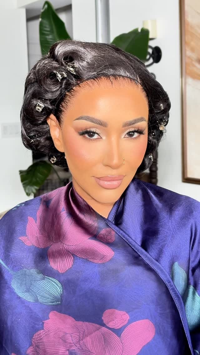 Post 7 by N.A.| Toronto Bridal Makeup Artist on Instagram (video)