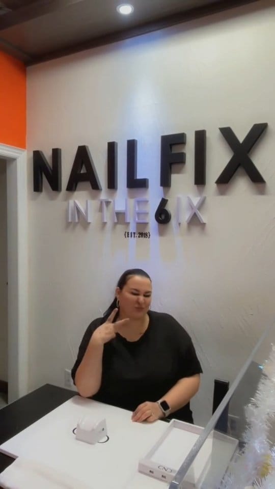 Post 6 by NAIL FIX in THE 6IX Academy & Salons on Instagram (video)