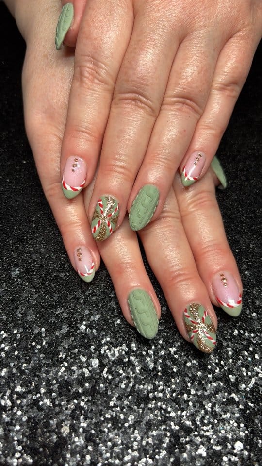 Post 8 by NAIL FIX in THE 6IX Academy & Salons on Instagram (video)