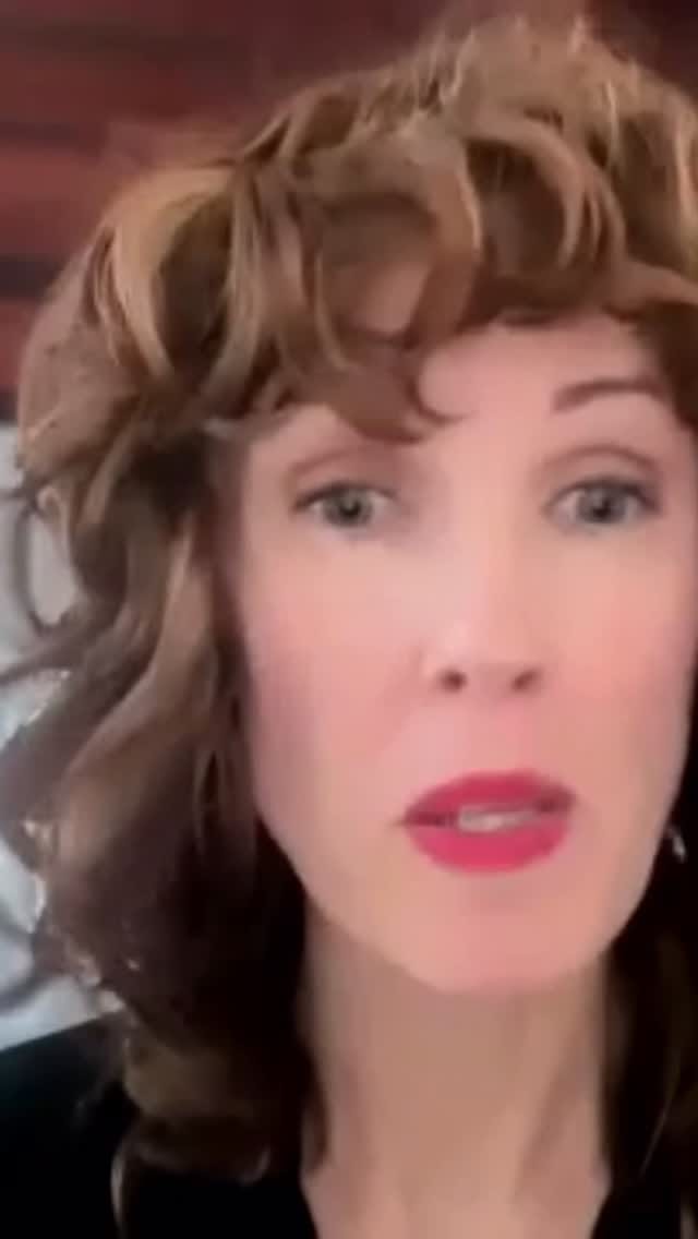 Post 4 by Vanessa Aegirsdottir on Instagram (video)