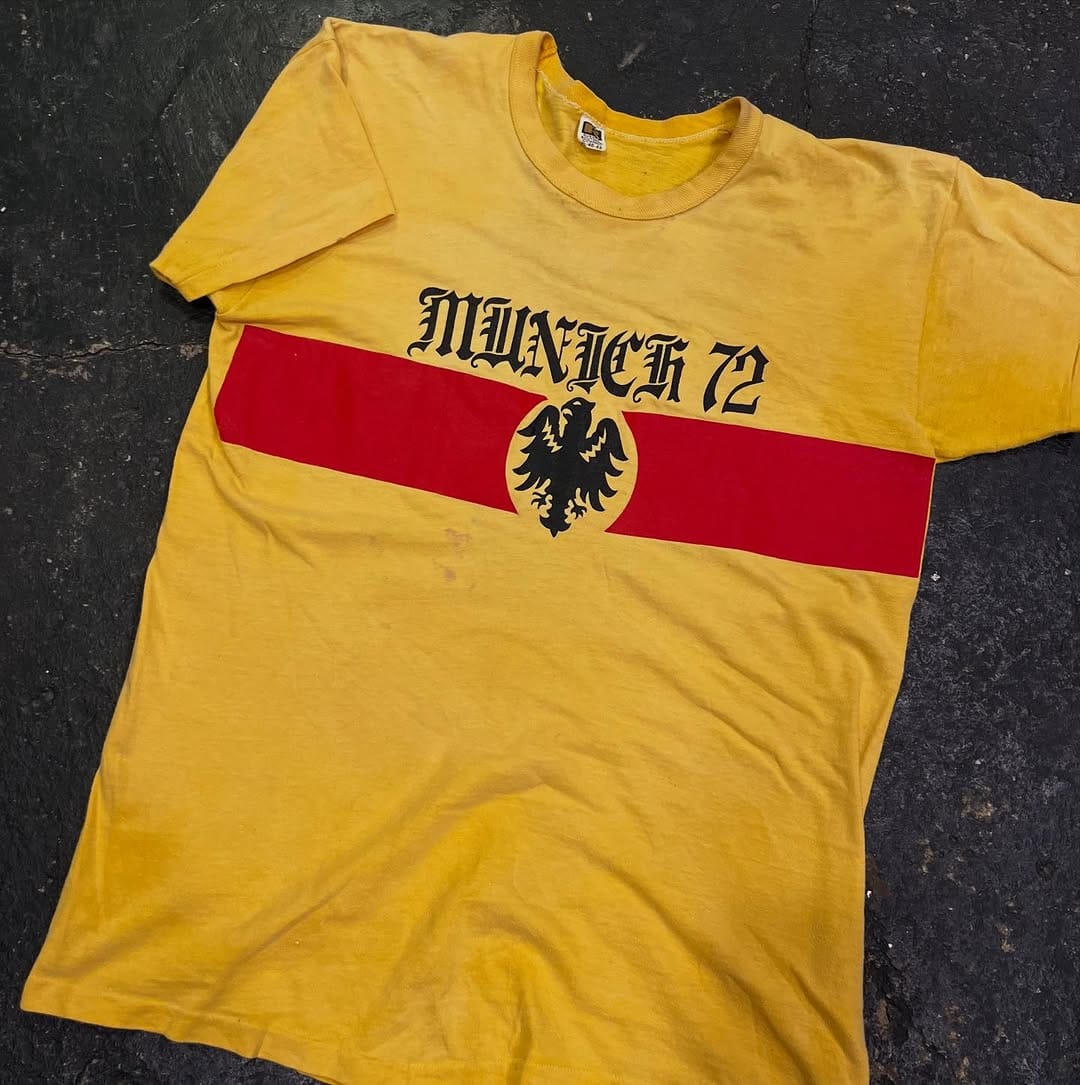 Post 5 by EXPO VINTAGE CLOTHING on Instagram (image)
