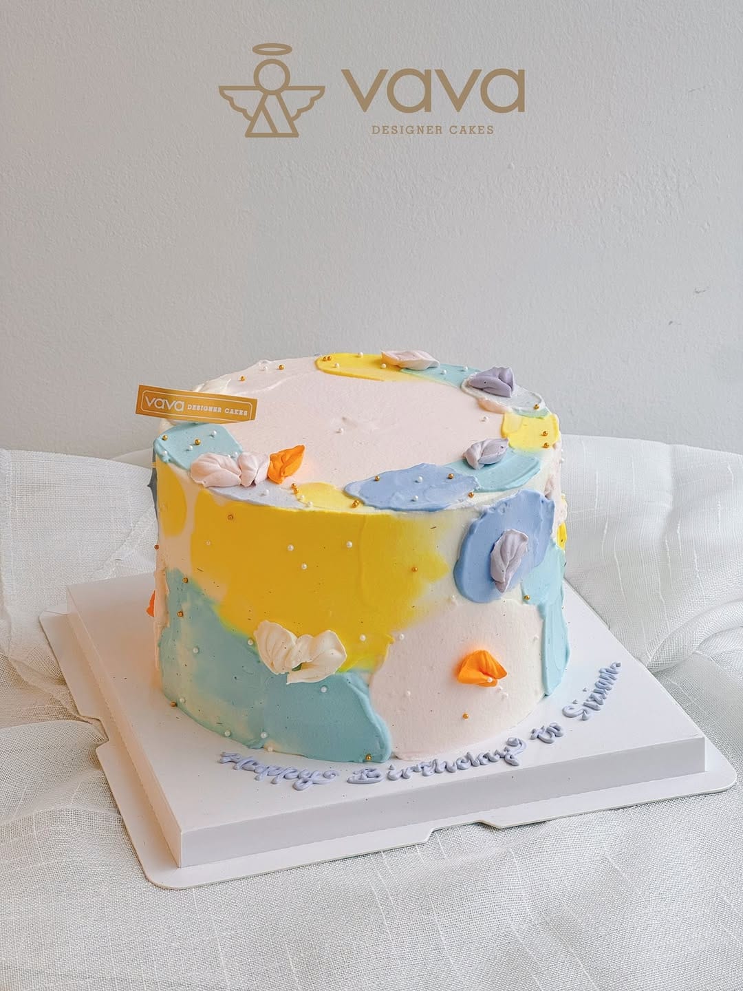 Post 6 by VaVa Designer Cakes on Instagram (image)