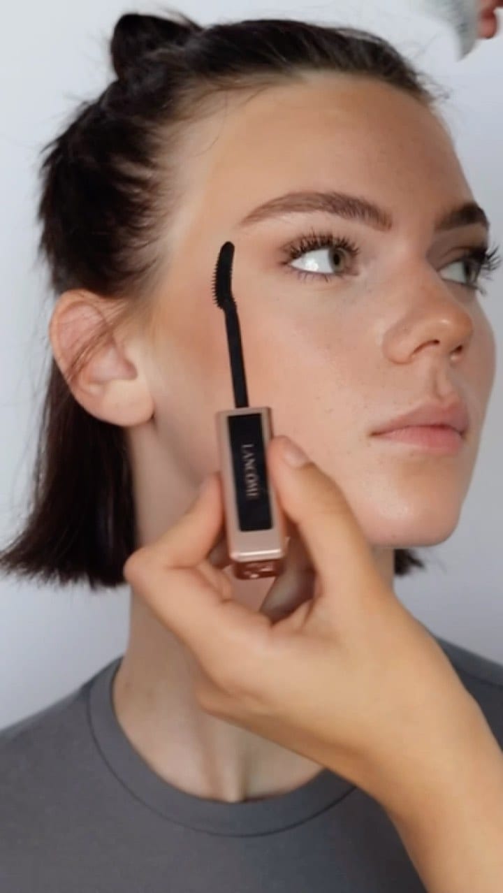 Post 7 by Lihi Zvirin Celebrity & Bride Makeup Artist on Instagram (video)