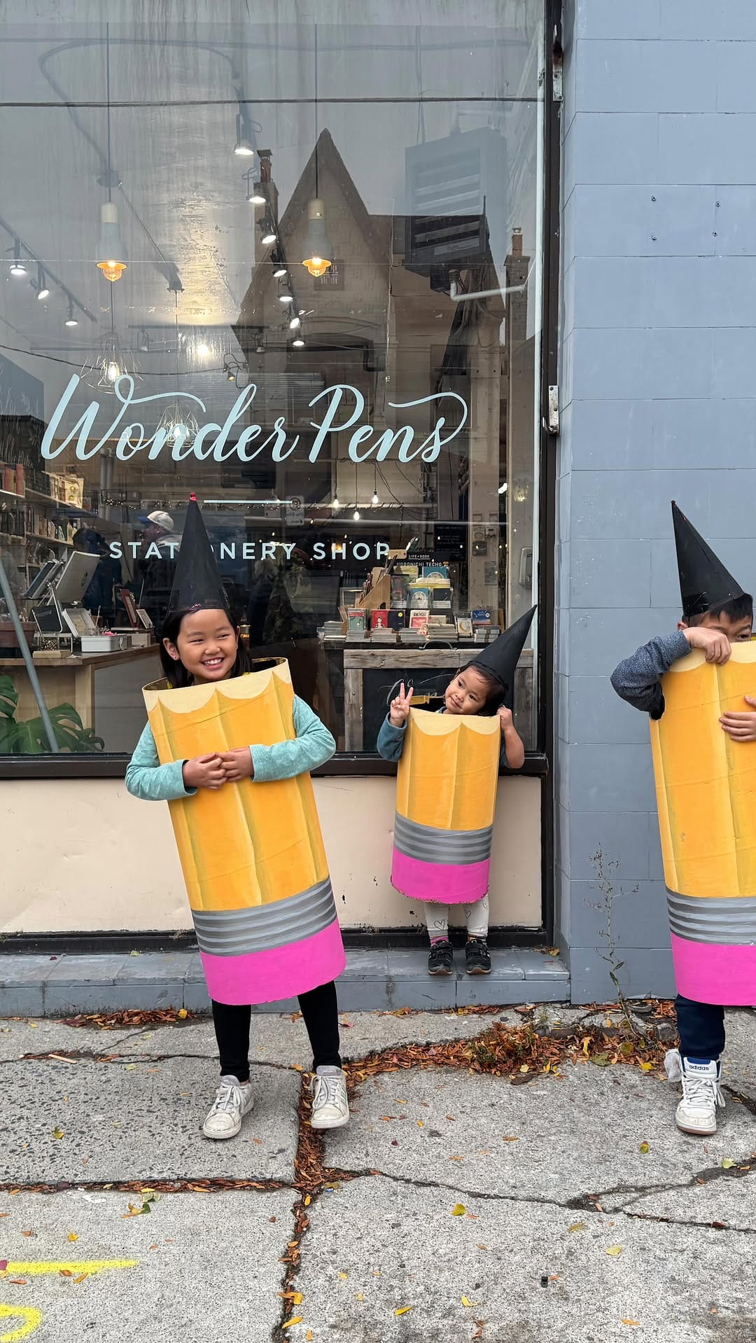 Post 6 by Wonder Pens Stationery Shop on Instagram (video)