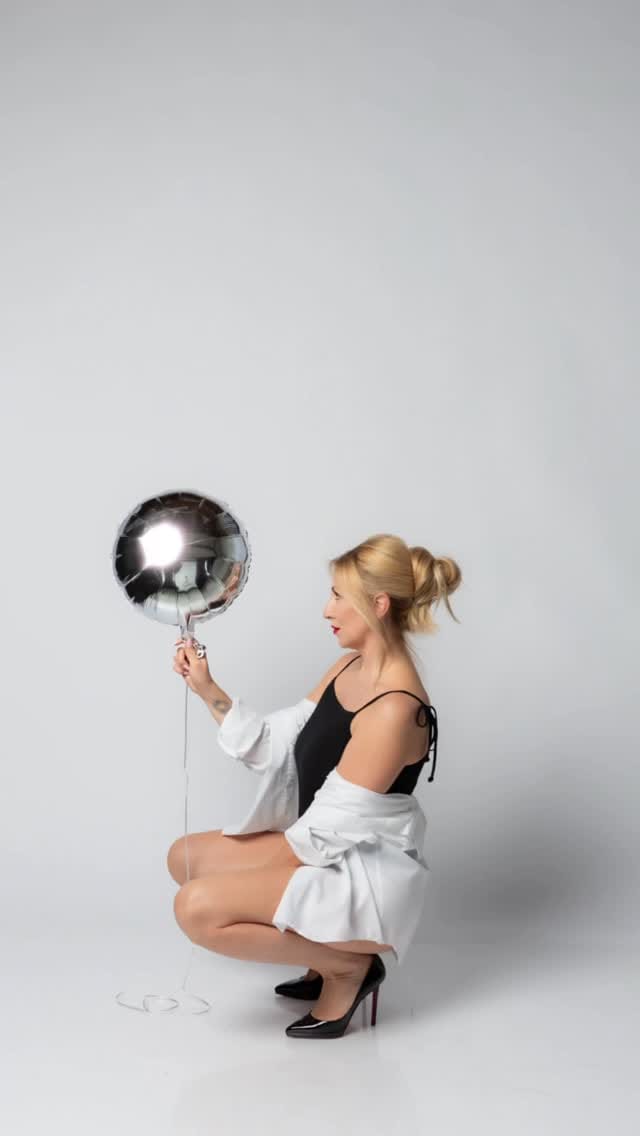 Post 10 by Angelina Makeup Artist on Instagram (video)