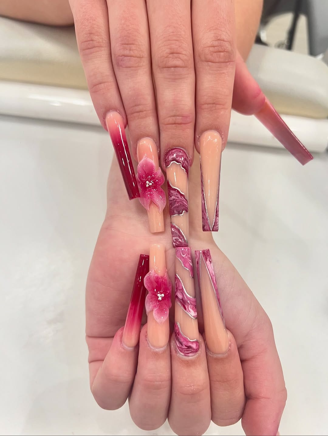 Post 2 by TRENDY NAILS on Instagram (carousel)