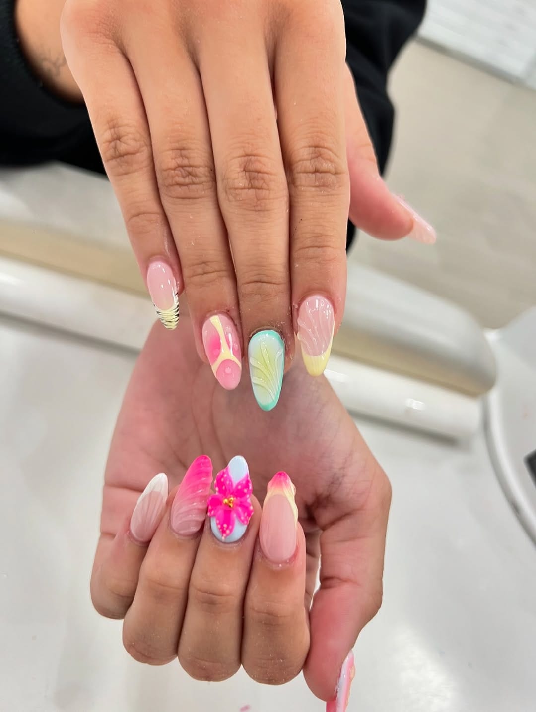 Post 3 by TRENDY NAILS on Instagram (image)