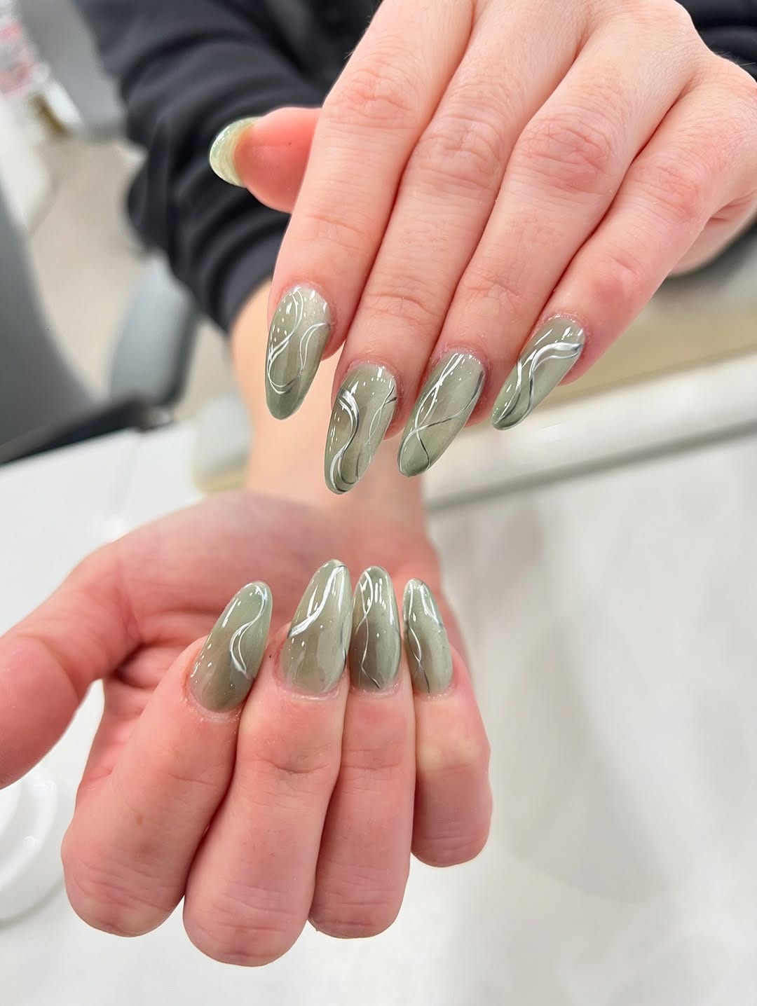 Post 4 by TRENDY NAILS on Instagram (image)