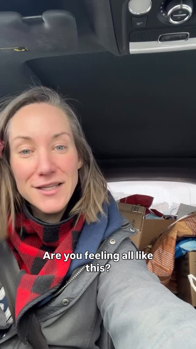 Post 5 by Doodle Dogs on Instagram (video)