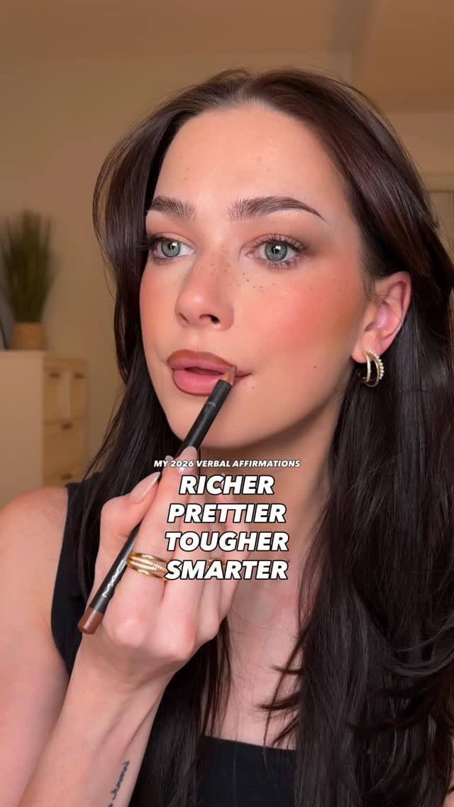 Post 9 by VICTORIA on Instagram (video)