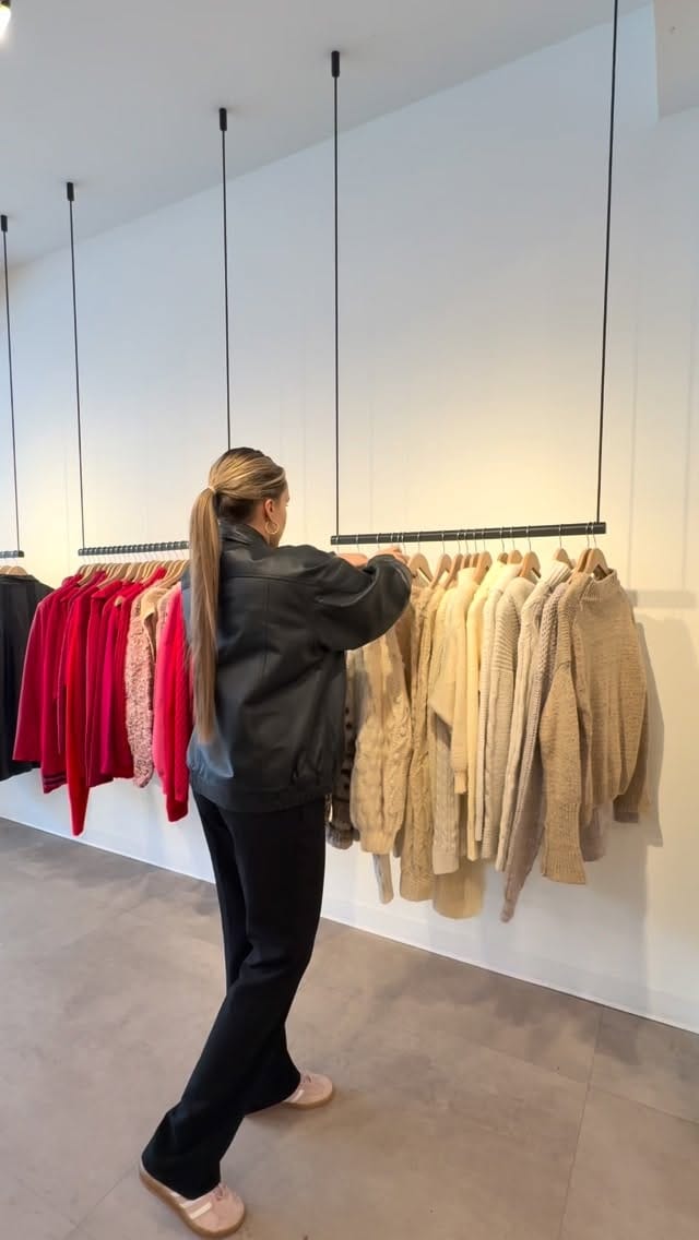 Post 5 by seven sundays on Instagram (video)