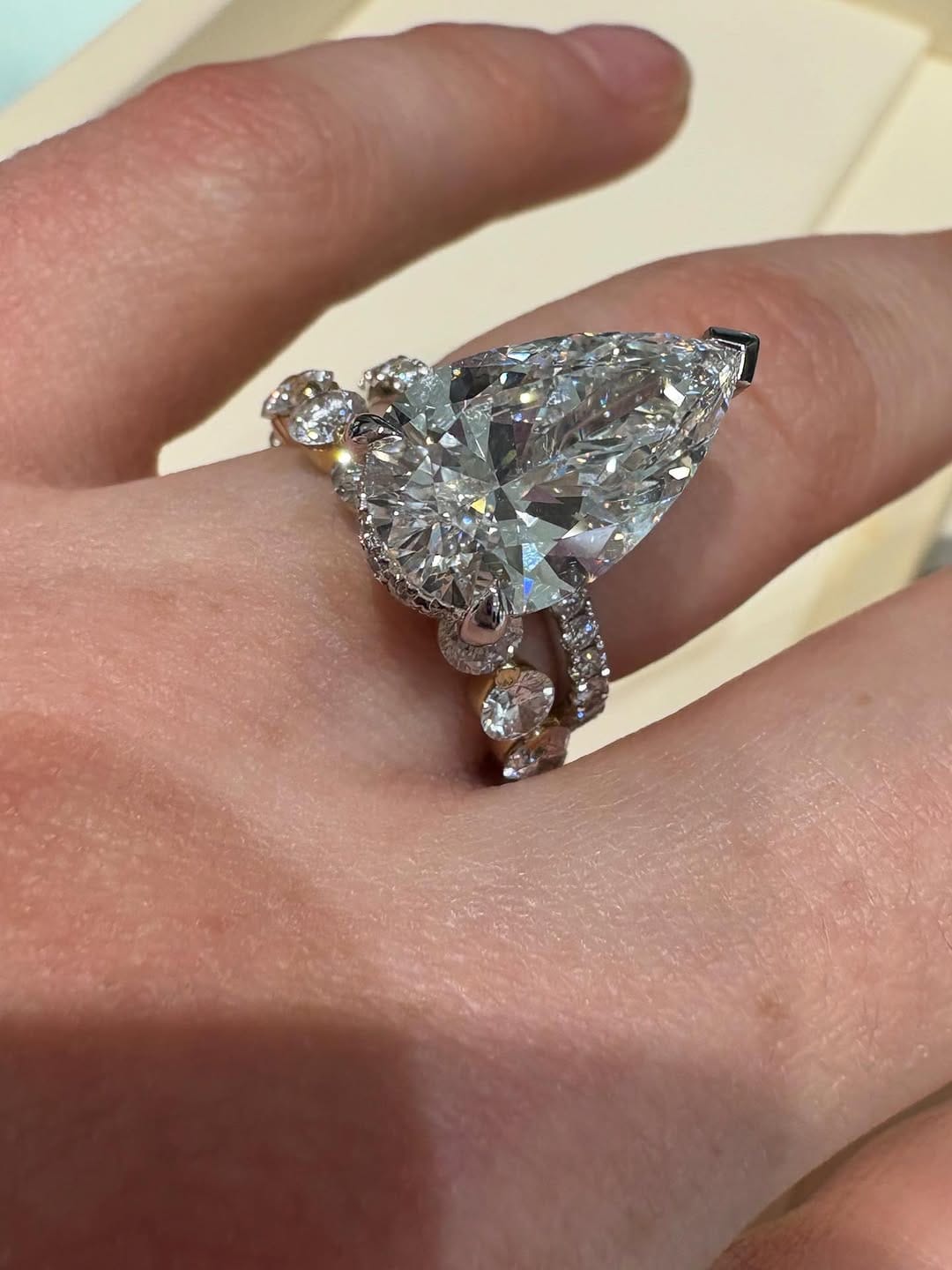 Post 10 by Diamond Engagement Rings 💍 on Instagram (image)