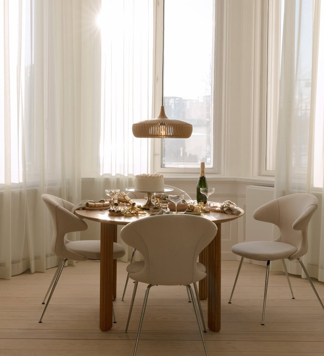 Post 7 by Casa Di Luce | Toronto Designer Lighting Store on Instagram (carousel)