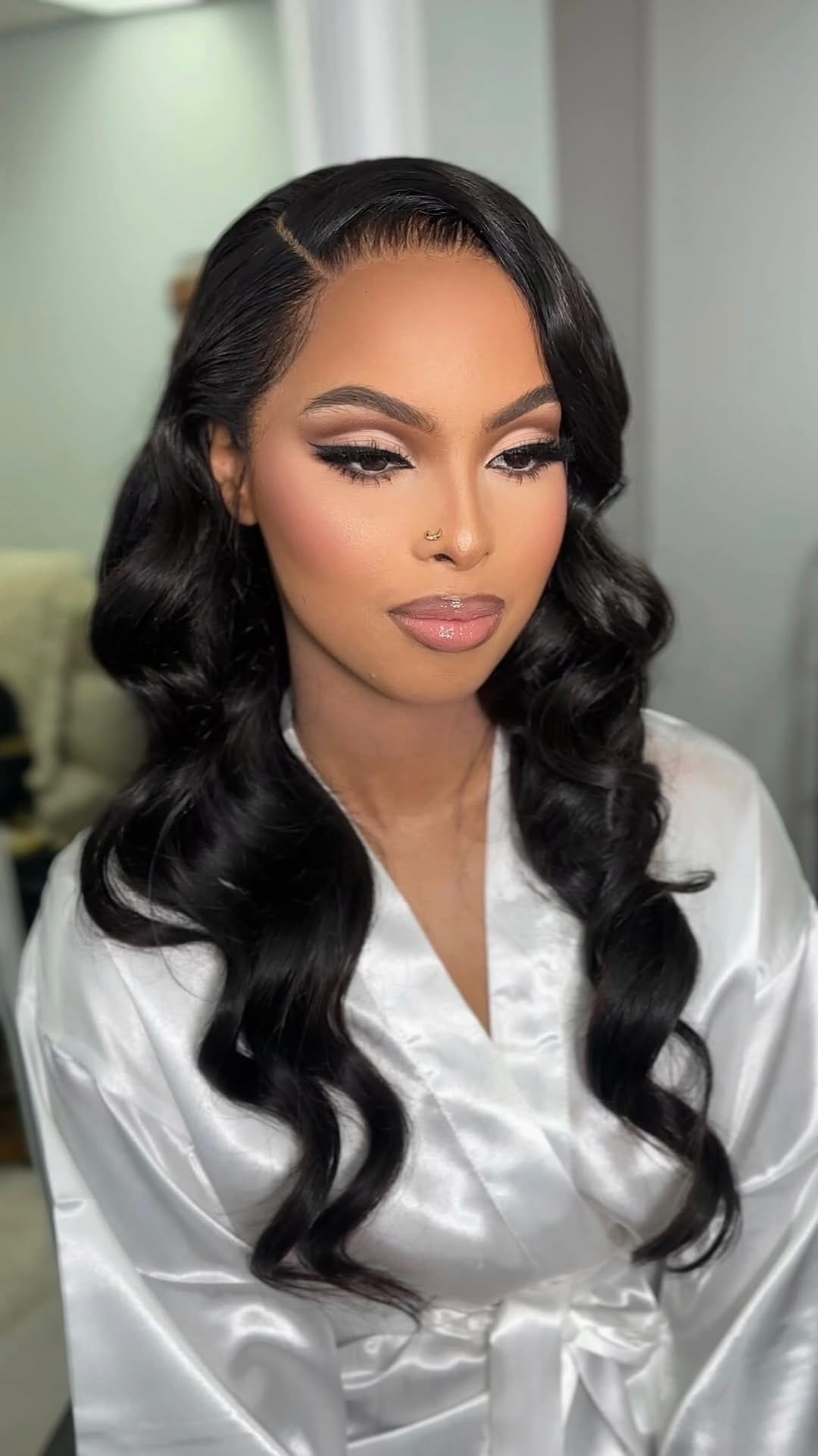 Post 9 by HNA Beauty on Instagram (video)