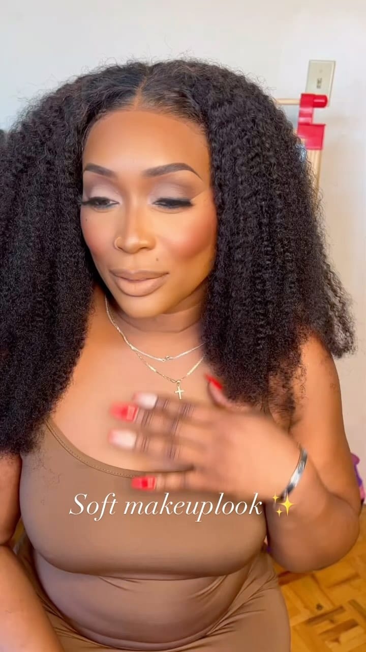Post 6 by OFILI ||PRO MUA on Instagram (video)