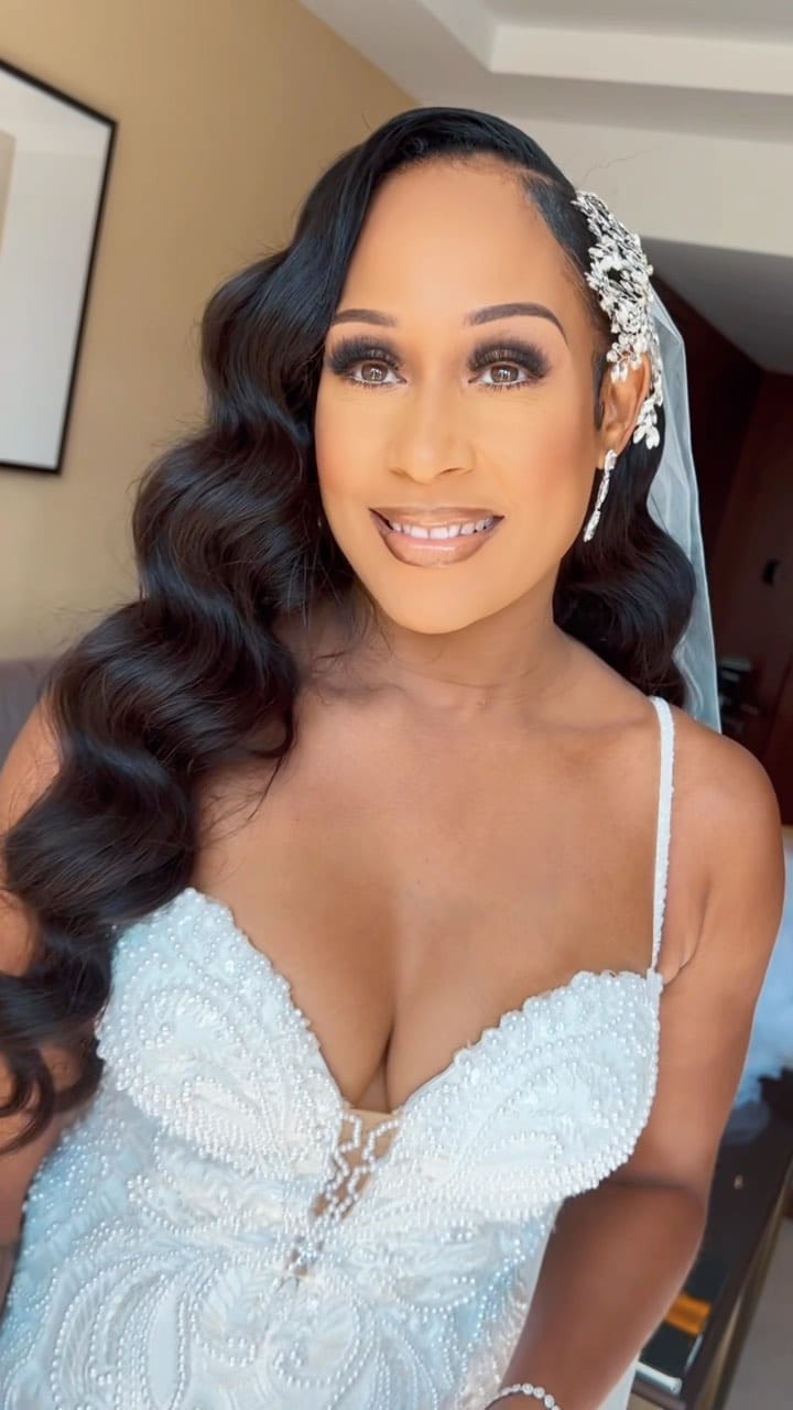 Post 9 by OFILI ||PRO MUA on Instagram (video)