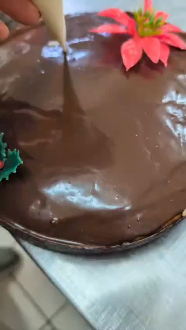Post 5 by Select Bakery on Instagram (video)