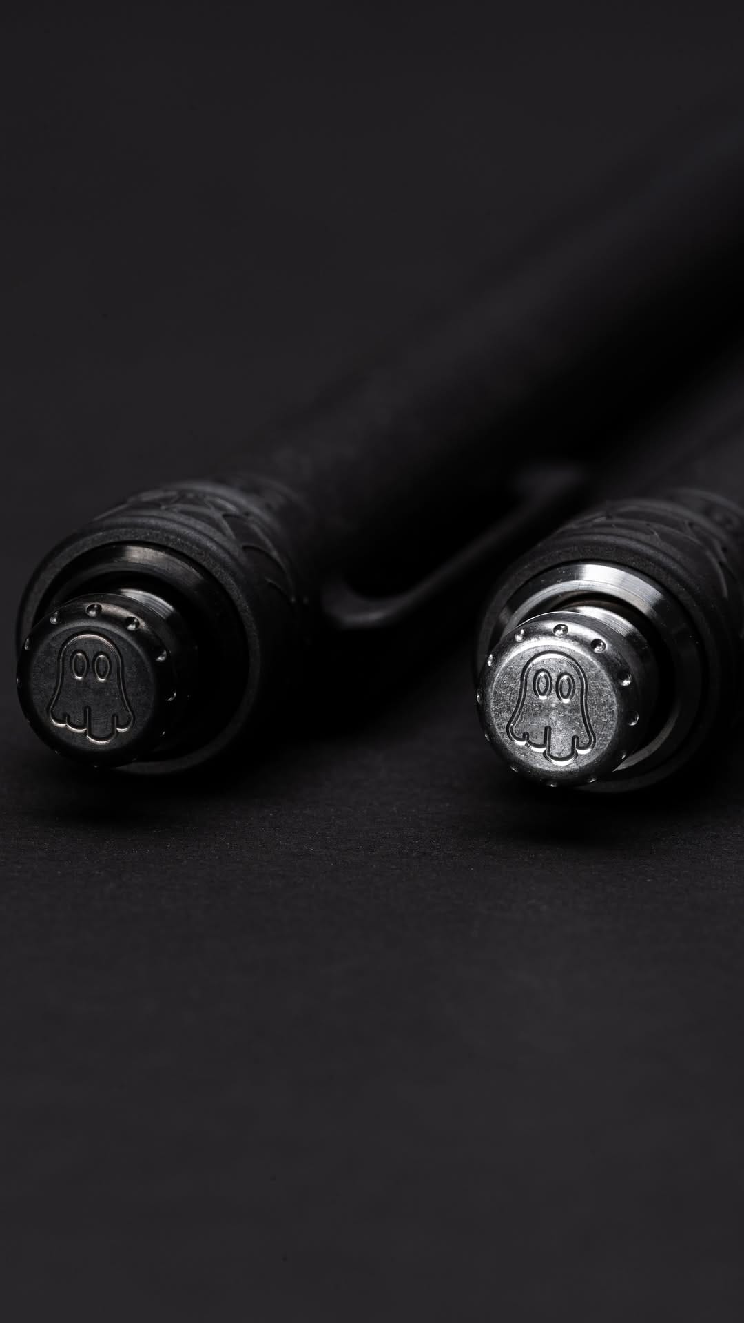 Post 3 by Grimsmo Knives on Instagram (video)