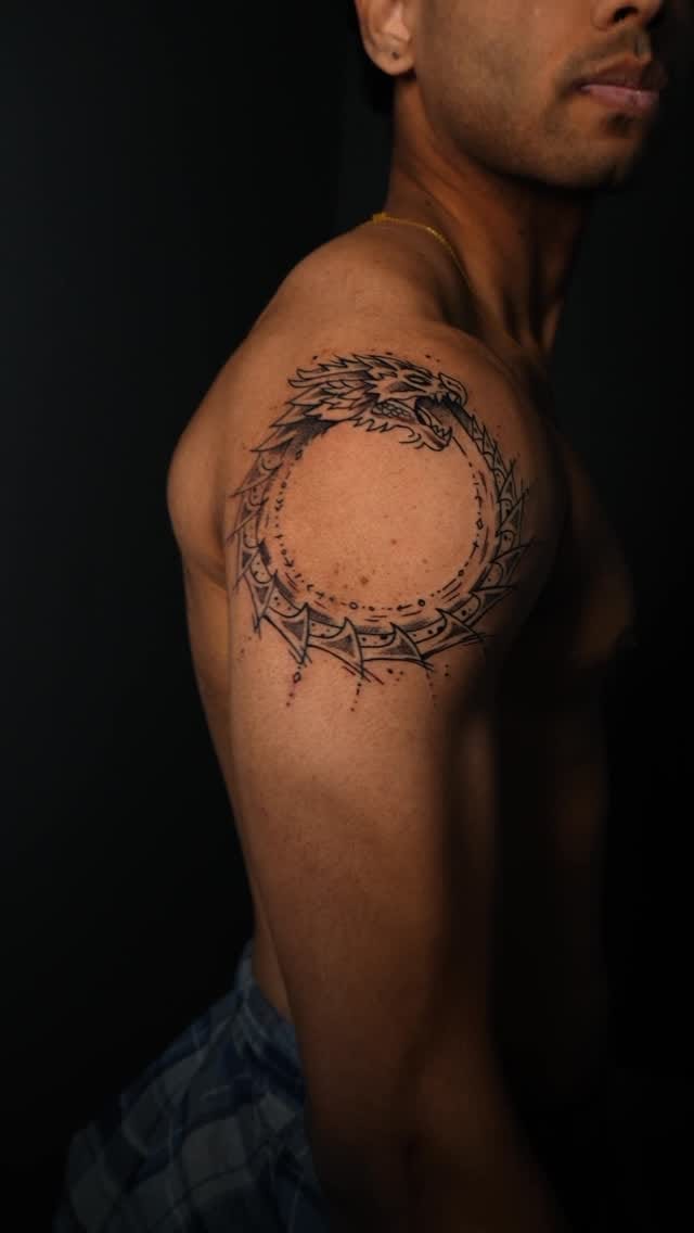 Post 5 by Piranha Tattoo & piercing on Instagram (video)