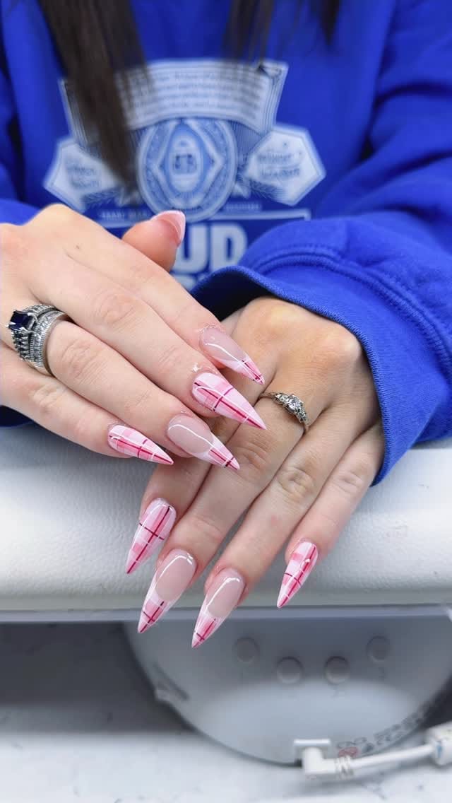 Post 7 by Crazy nails on Instagram (video)