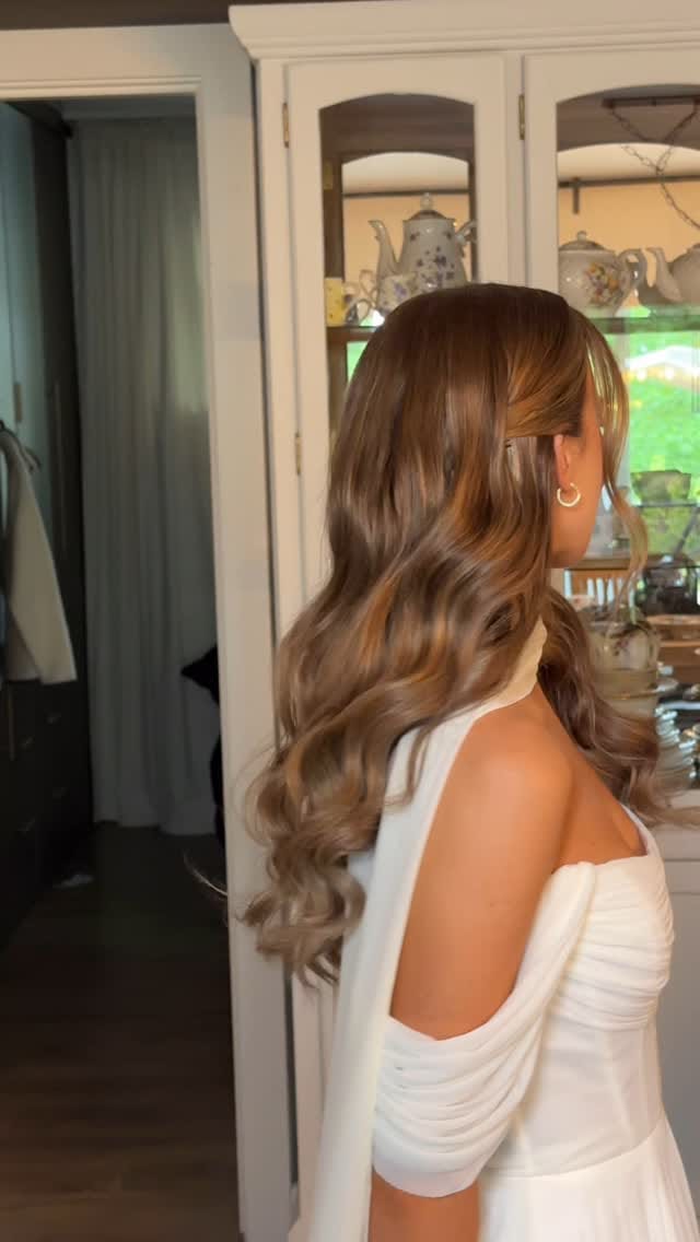 Post 10 by HAIR MAKE UP Vancouver Portland on Instagram (video)