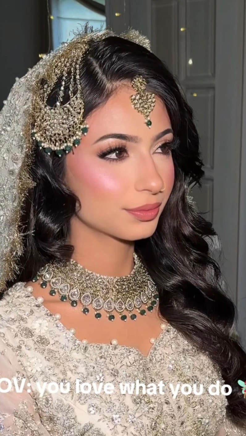 Post 5 by Aisha Zamir on Instagram (video)