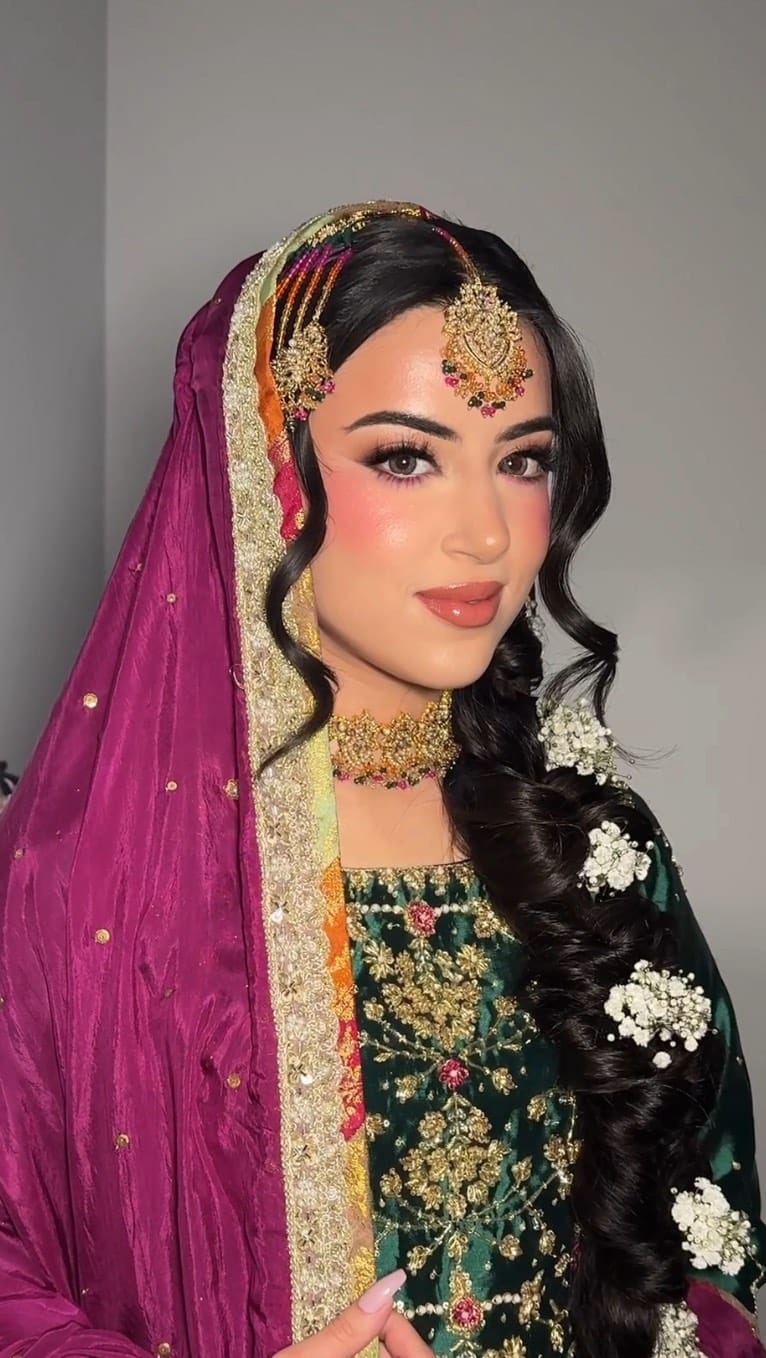 Post 4 by Aisha Zamir on Instagram (video)