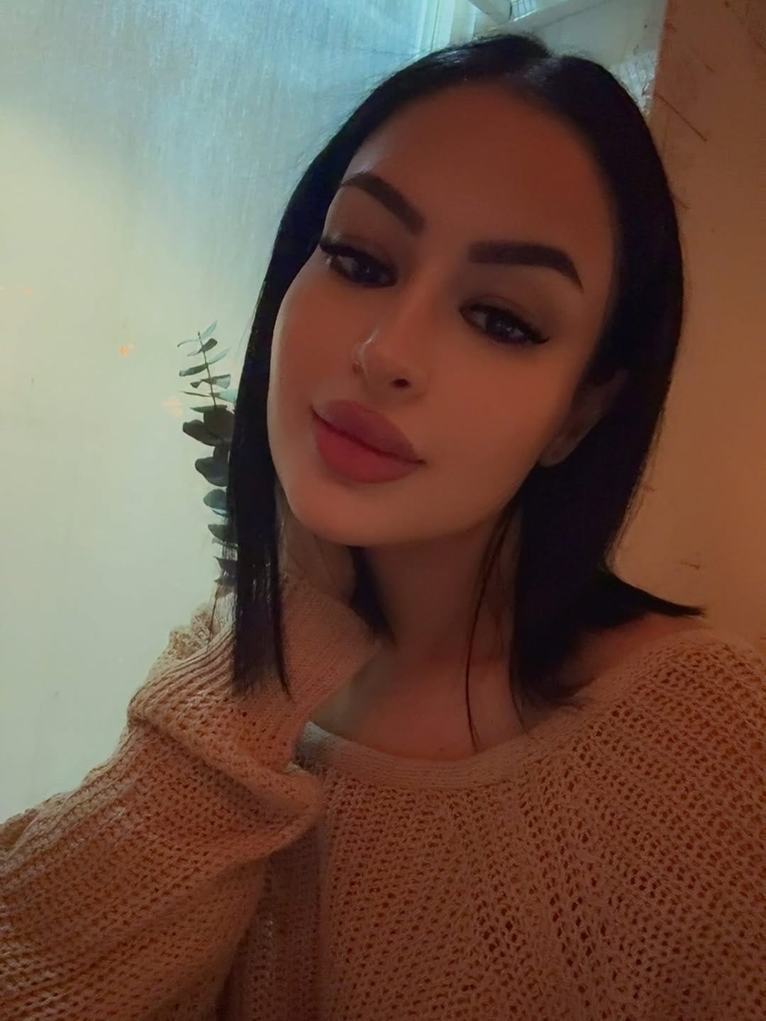 Post 8 by Makeup • Hair • Skin • Lifestyle on Instagram (carousel)