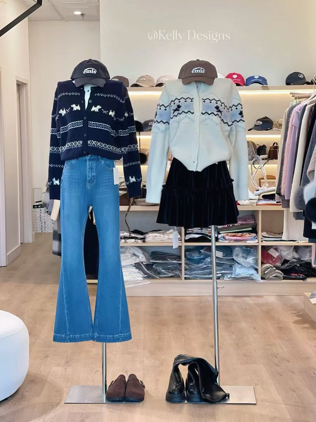 Post 4 by Kelly Designs on Instagram (carousel)