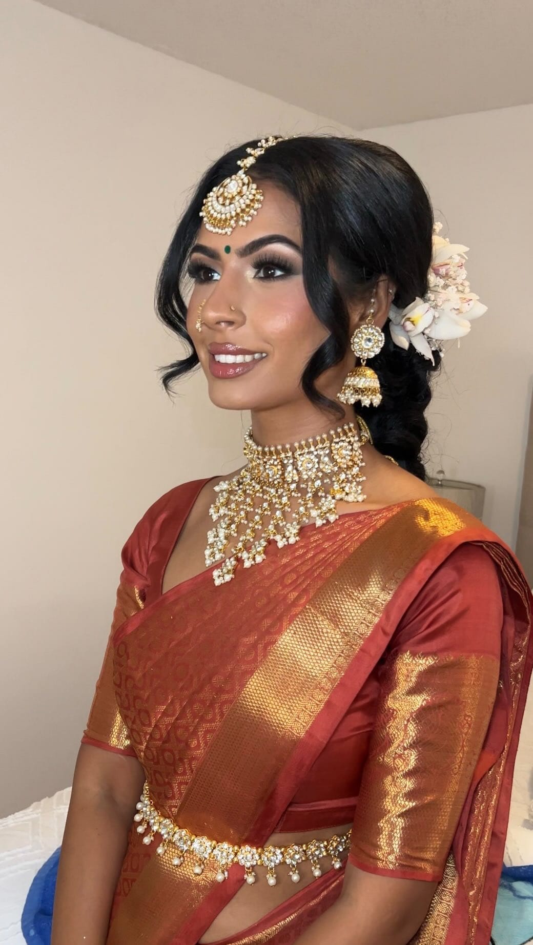 Post 8 by Zuhra Arif - Luxe Makeup and Hair Studio on Instagram (video)