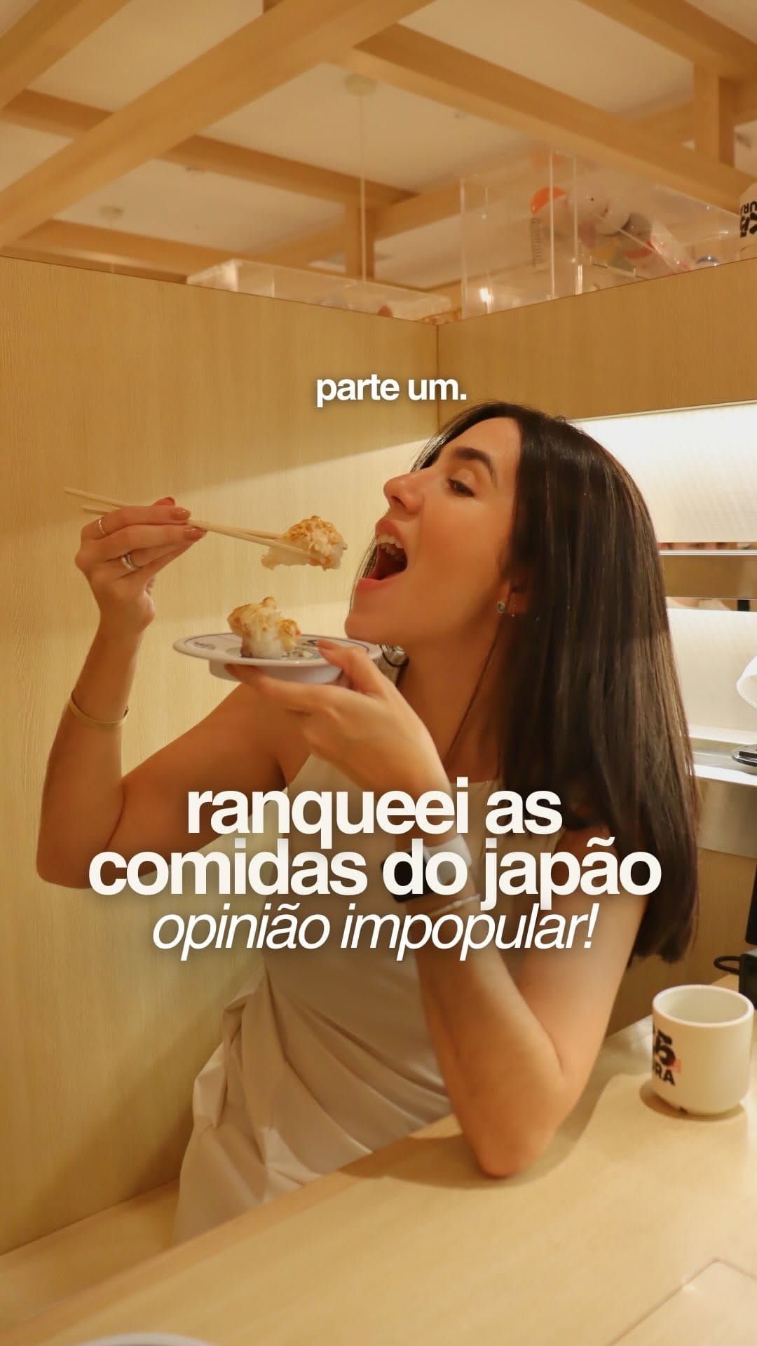Post 4 by Gaby Coutinho on Instagram (video)