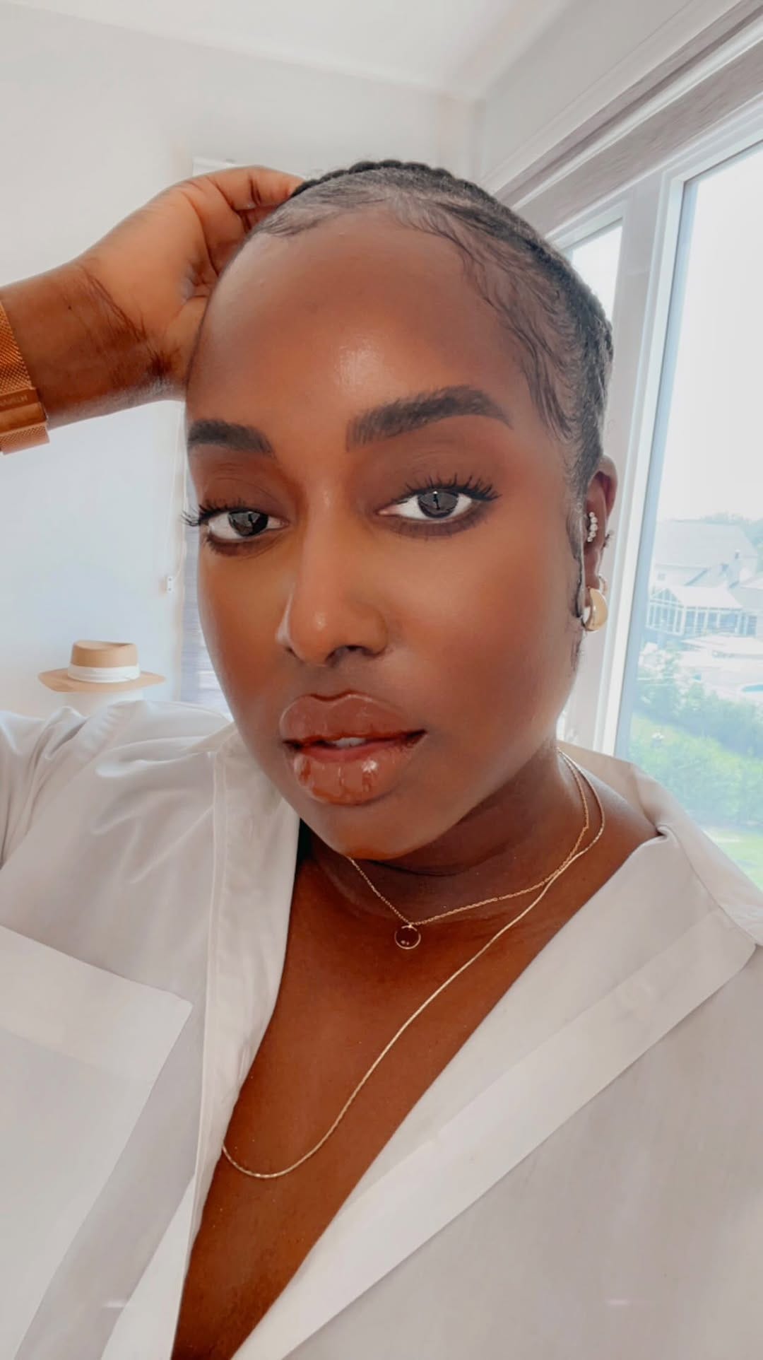 Post 6 by Rhodly Desinor on Instagram (video)